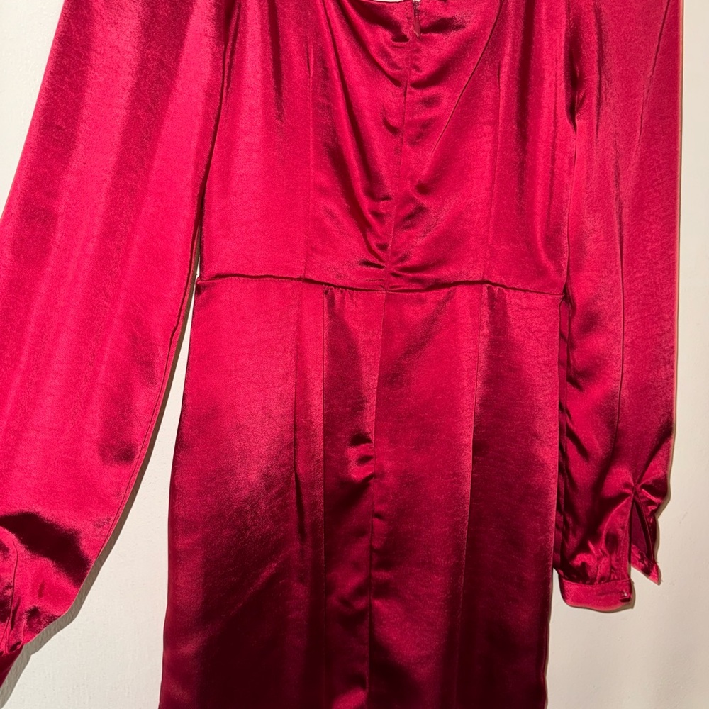 Lulu's Vibrant Red Satin dress - Picture 4 of 6